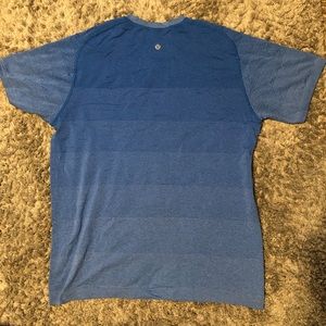 Lululemon Mens Large Blue Shirt